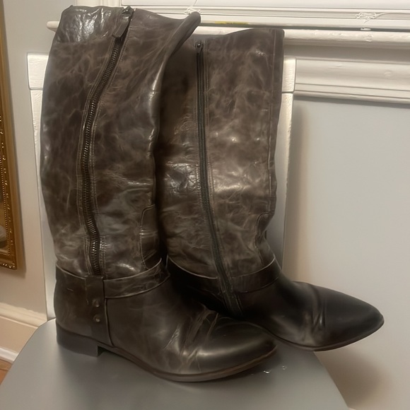 Matisse Wilmer Distressed Charcoal Riding Boot - Picture 11 of 16